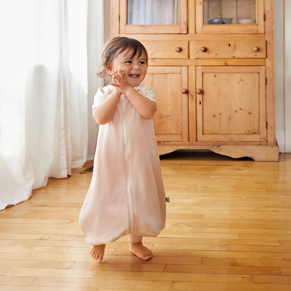 Ergobaby 2во1 вреќа за спиење со ногавици - Pink Sand