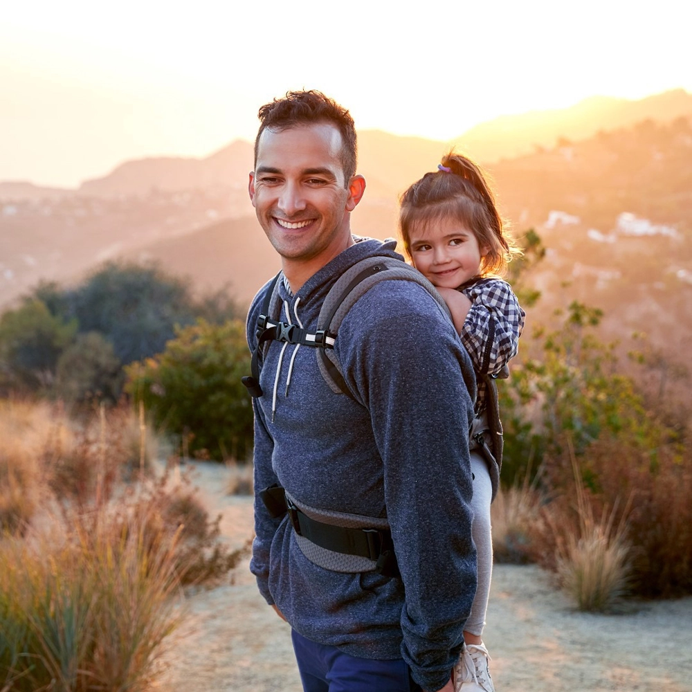 ergobaby-omni-breeze-graphite-grey