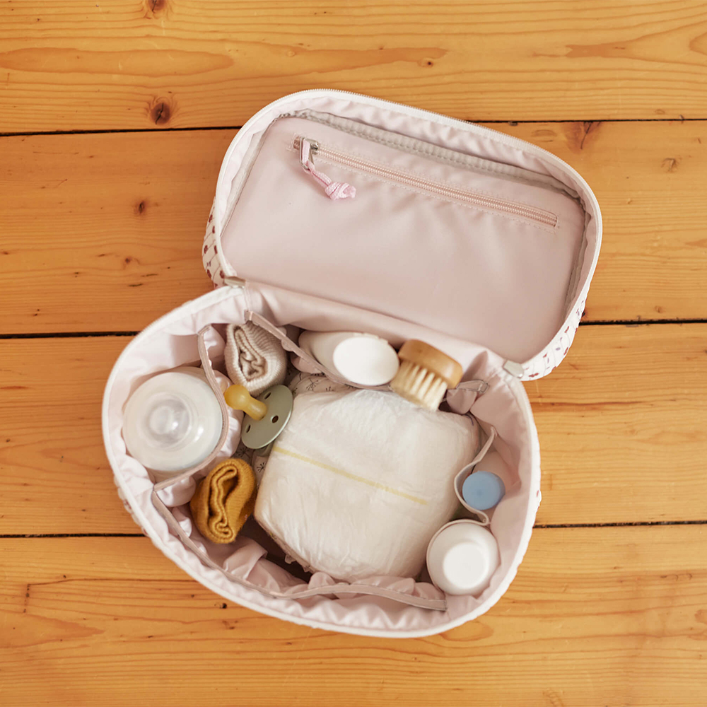 lassig-neseser-flowers-white