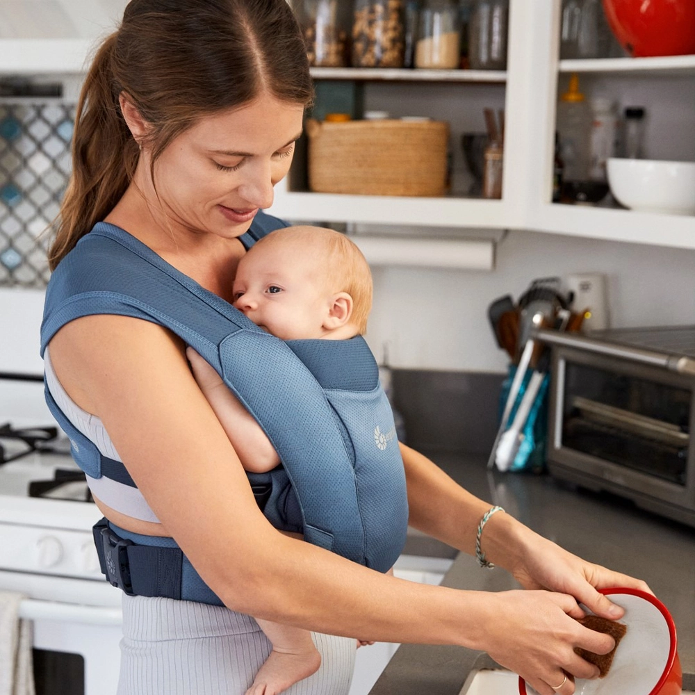 ergobaby-embrace-soft-air-mesh-blue