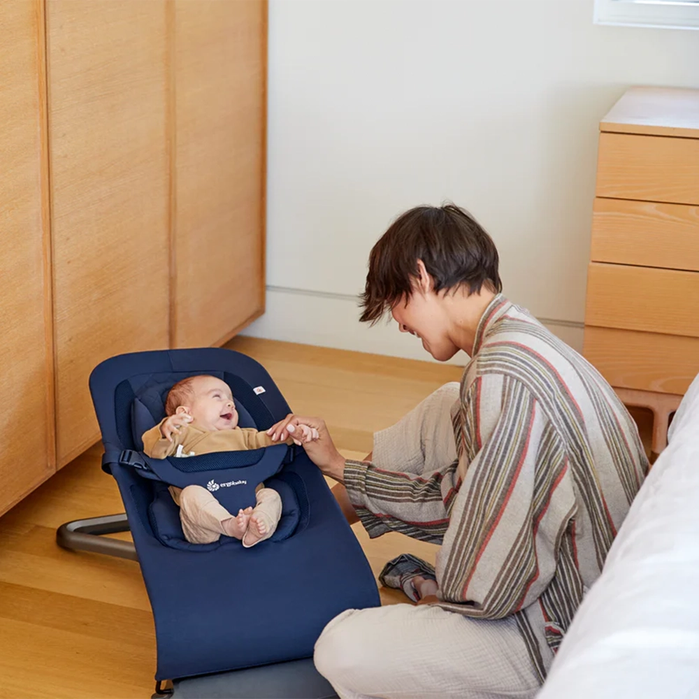 ergobaby-evolve-relaksator-3-vo-1-midnight-blue