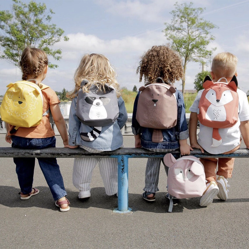 lassig-mal-ranec-about-friends-beaver