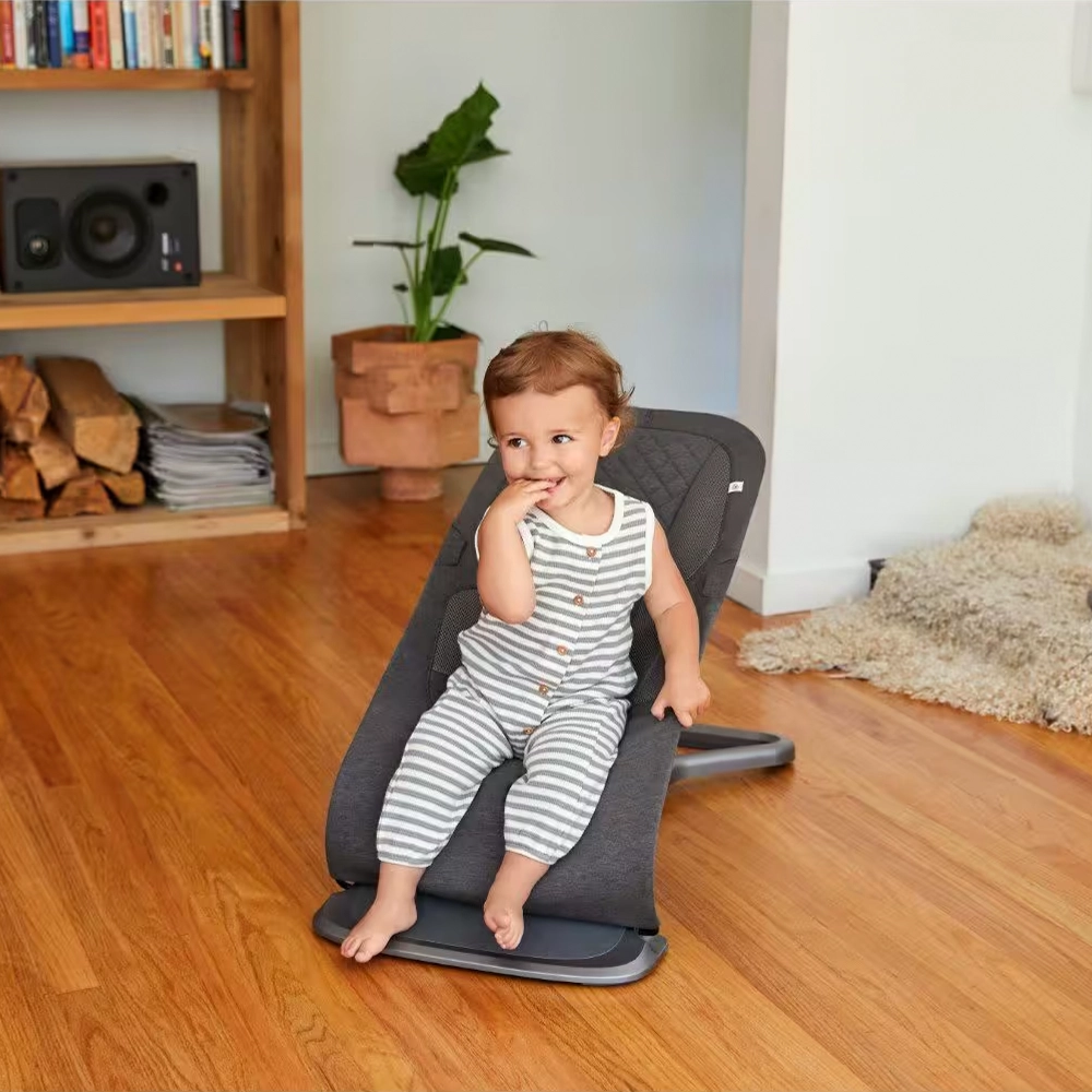 ergobaby-evolve-relaksator-3-vo-1-charcoal-grey